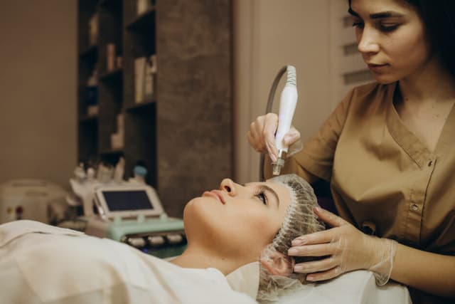 HydraFacial With BB Glow Treatment